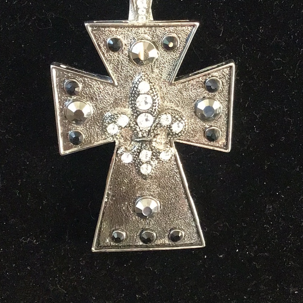 Large cross pendant w/ rhinestone Fleur de Lis design on stainless steel chain.